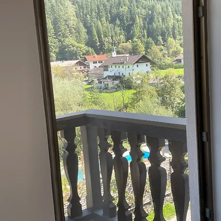 Lisal アパート *