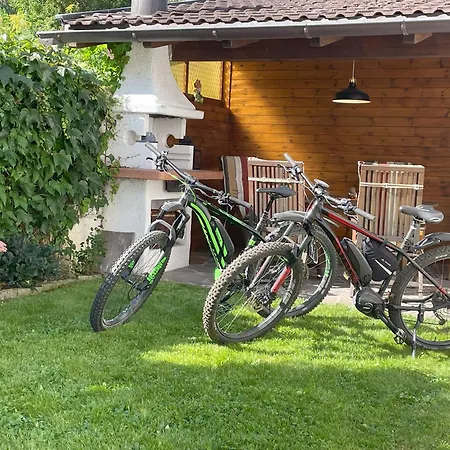 Lisal アパート ムタース