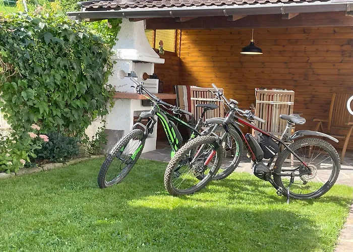 Lisal Apartman Mutters